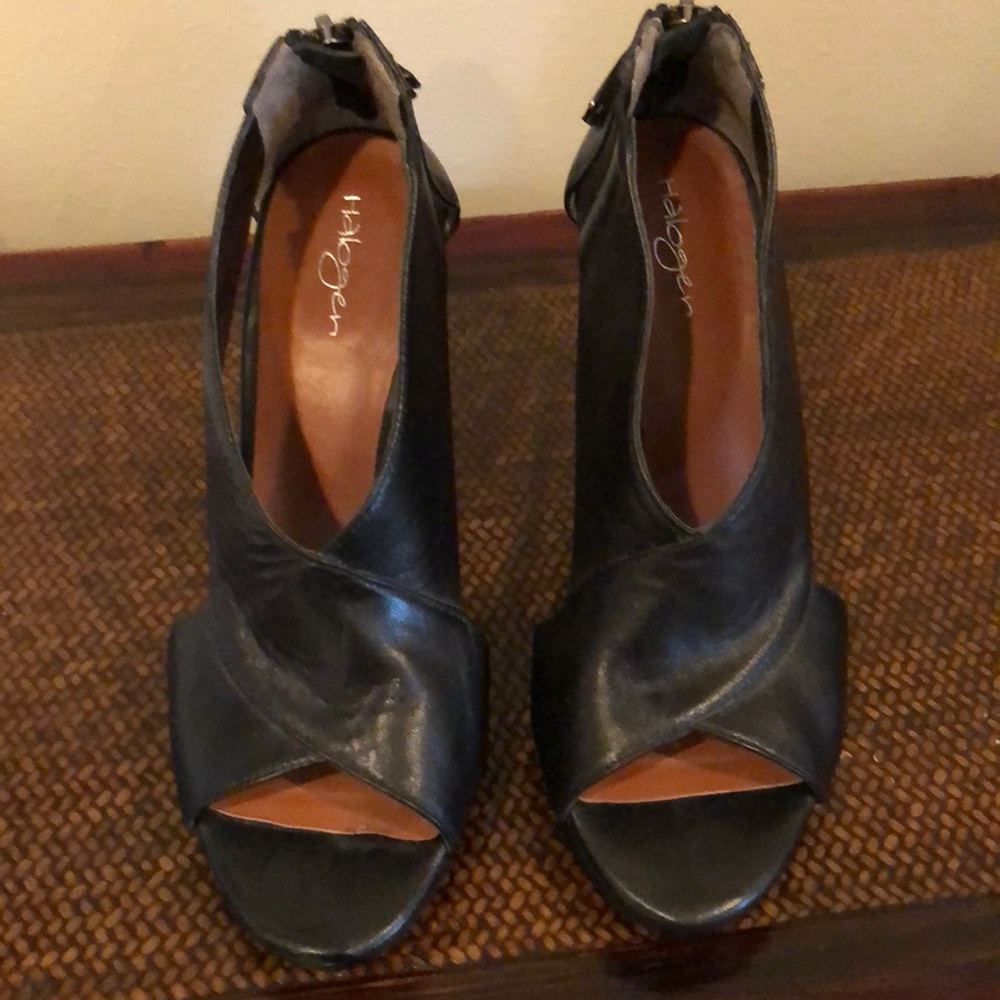 Halogen black leather wedges, size 6